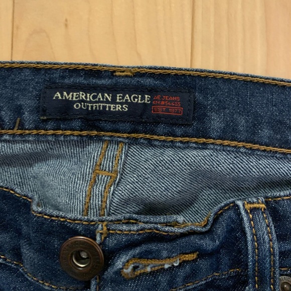 AMERICAN EAGLE JEANS - SIZE 6 - Picture 2 of 6